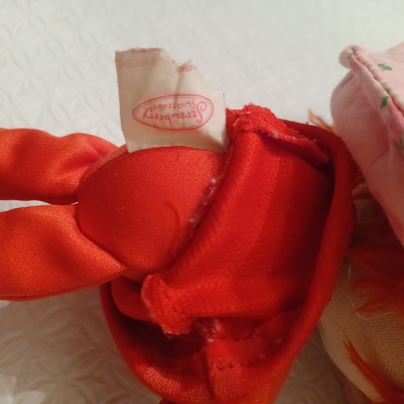 Strawberry shortcake soft doll - Picture 3 of 8